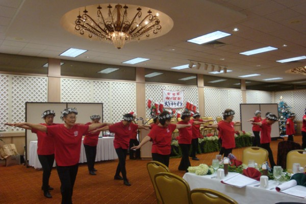 R & L Intermediate Class - dancers with red t-shirts in a ballroom